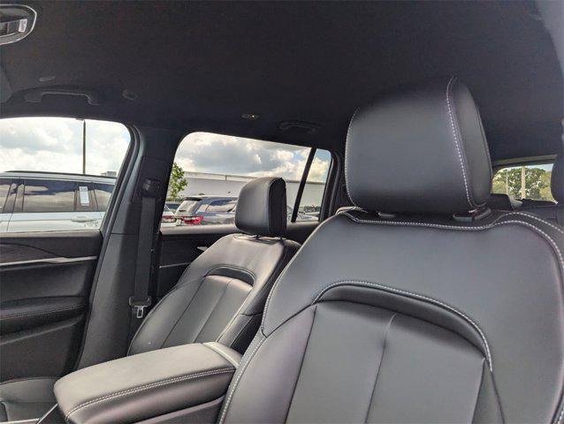 new 2025 Jeep Grand Cherokee L car, priced at $39,201