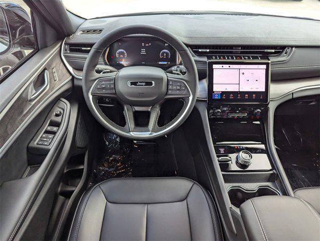 new 2025 Jeep Grand Cherokee L car, priced at $39,201