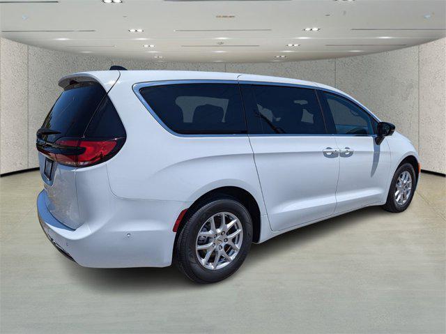 new 2025 Chrysler Pacifica car, priced at $39,700