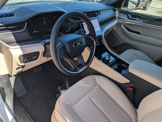 new 2025 Jeep Grand Cherokee car, priced at $38,624