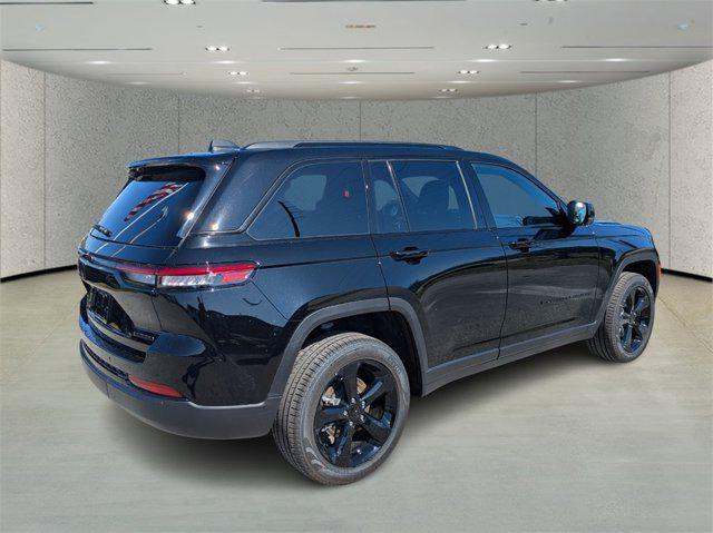 new 2025 Jeep Grand Cherokee car, priced at $37,163