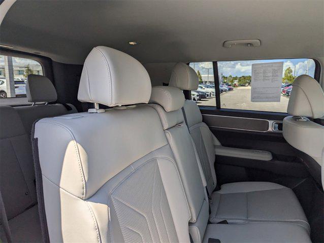 used 2025 Hyundai Santa Fe car, priced at $32,991