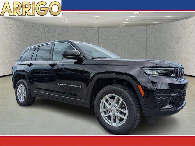 new 2025 Jeep Grand Cherokee car, priced at $30,050