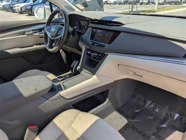 used 2020 Cadillac XT5 car, priced at $25,392