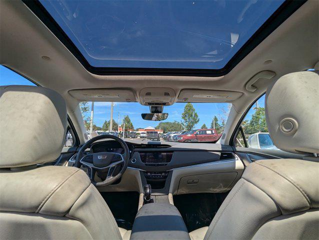used 2020 Cadillac XT5 car, priced at $25,392