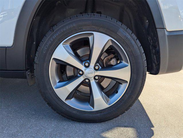 used 2021 Jeep Cherokee car, priced at $22,491
