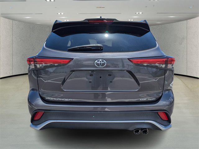 used 2021 Toyota Highlander car, priced at $37,891