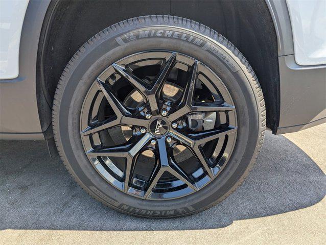 used 2023 GMC Acadia car, priced at $31,991