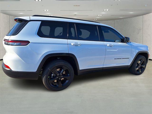 new 2024 Jeep Grand Cherokee L car, priced at $41,105