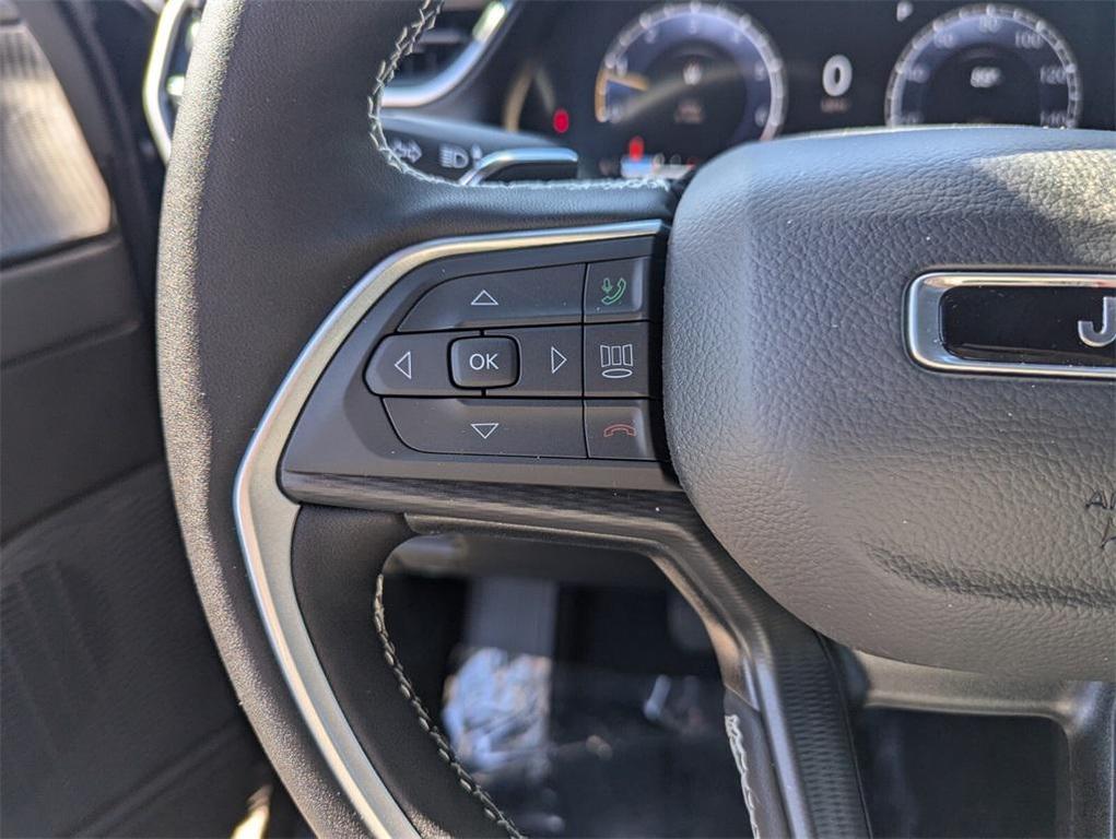 new 2025 Jeep Grand Cherokee L car, priced at $35,833