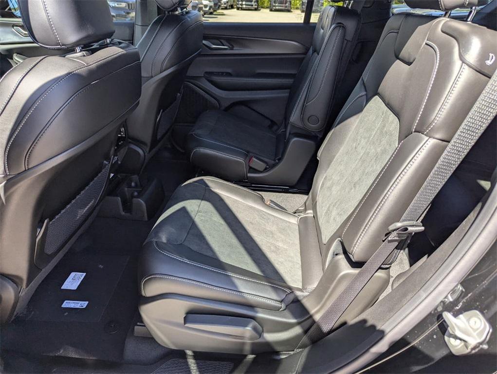new 2025 Jeep Grand Cherokee L car, priced at $35,833