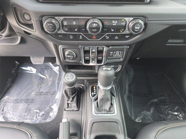 new 2025 Jeep Wrangler car, priced at $51,062