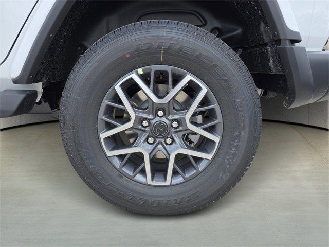 new 2025 Jeep Wrangler car, priced at $51,062