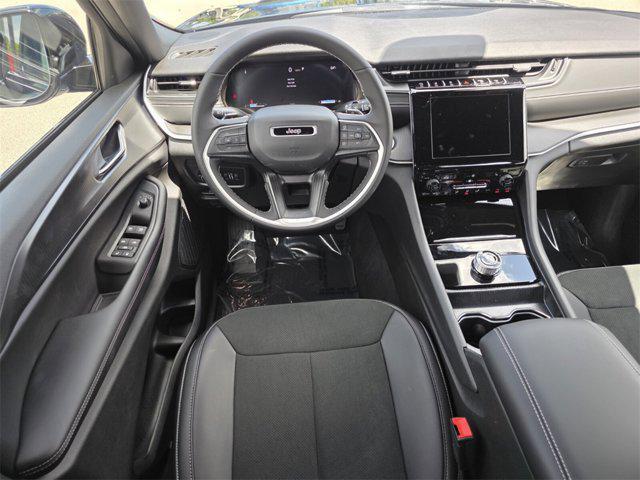 new 2025 Jeep Grand Cherokee L car, priced at $40,400