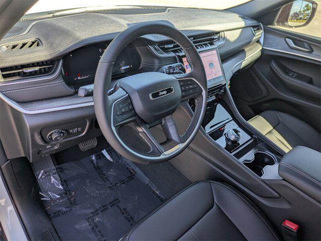 new 2025 Jeep Grand Cherokee car, priced at $41,772