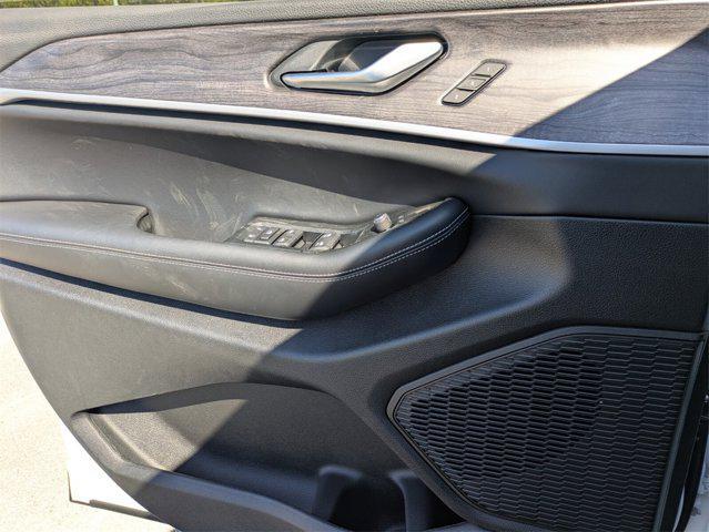 new 2025 Jeep Grand Cherokee car, priced at $41,772