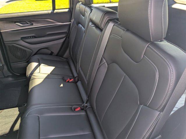 new 2025 Jeep Grand Cherokee car, priced at $41,772