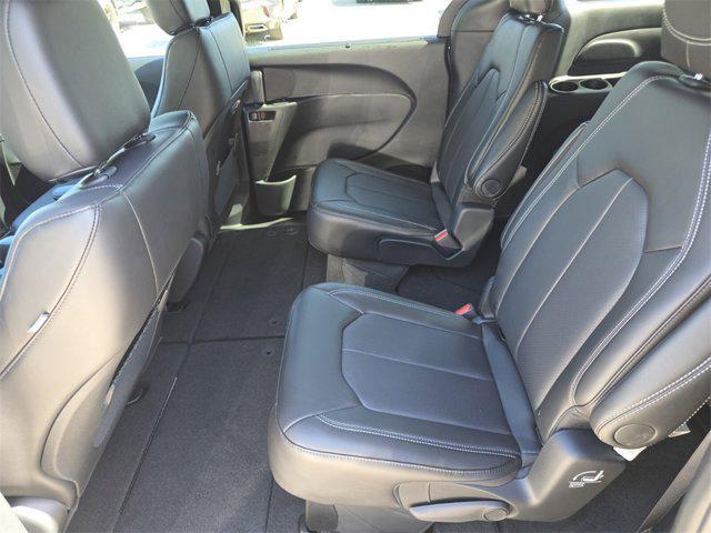 new 2025 Chrysler Pacifica car, priced at $38,903