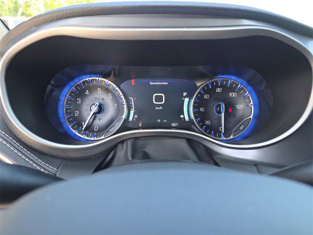 new 2025 Chrysler Pacifica car, priced at $38,903