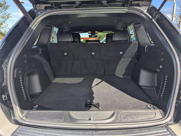 used 2022 Jeep Grand Cherokee car, priced at $26,591