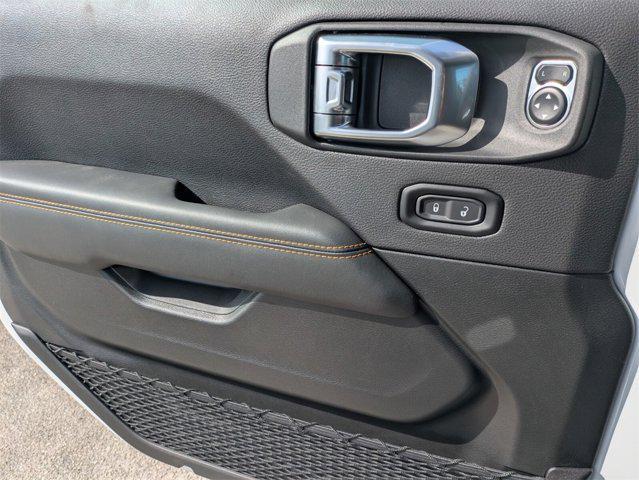 new 2025 Jeep Wrangler car, priced at $47,018