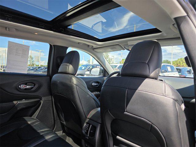 used 2022 Jeep Cherokee car, priced at $27,053