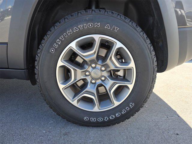 used 2022 Jeep Cherokee car, priced at $27,053