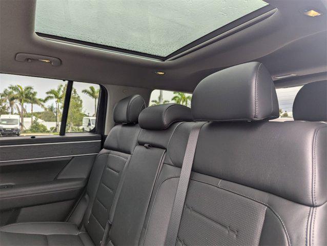 used 2024 Hyundai Santa Fe car, priced at $32,681