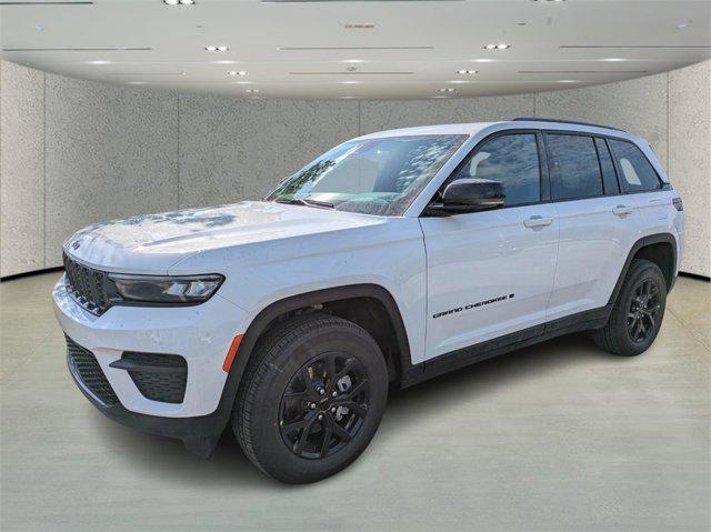 new 2025 Jeep Grand Cherokee car, priced at $33,170