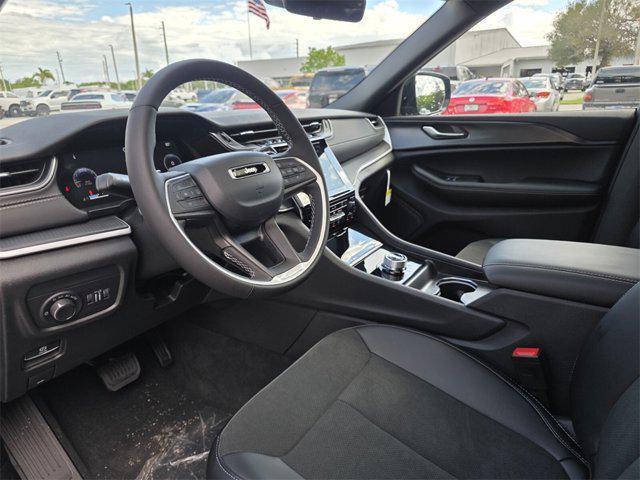 new 2025 Jeep Grand Cherokee L car, priced at $39,103