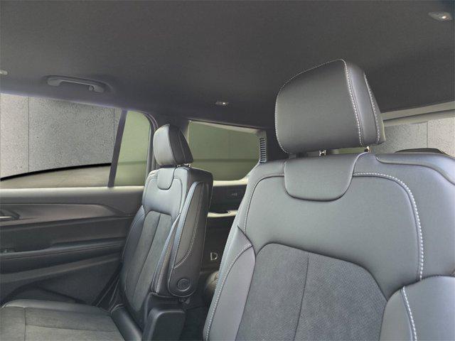 new 2025 Jeep Grand Cherokee L car, priced at $39,103