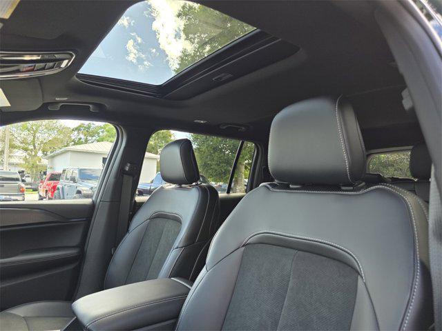 new 2025 Jeep Grand Cherokee L car, priced at $39,103