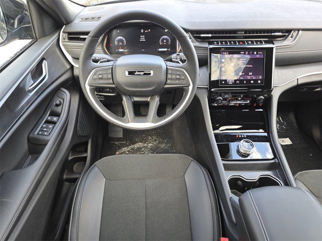 new 2025 Jeep Grand Cherokee L car, priced at $39,103