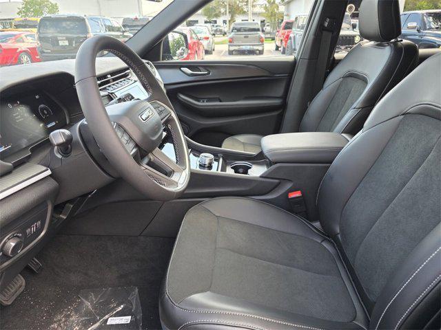 new 2025 Jeep Grand Cherokee L car, priced at $39,103