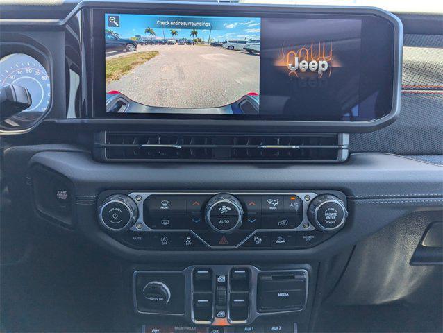 new 2025 Jeep Gladiator car, priced at $50,450