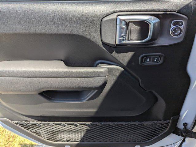 new 2025 Jeep Gladiator car, priced at $50,450