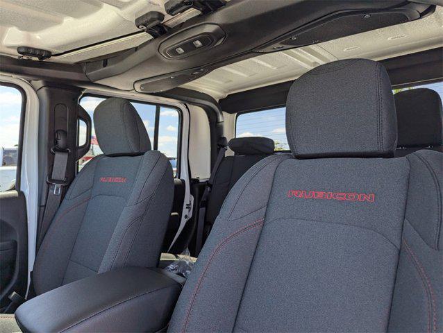 new 2025 Jeep Gladiator car, priced at $50,450