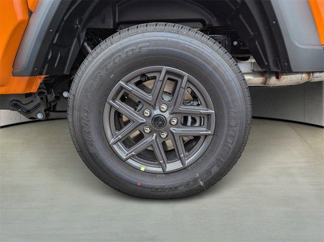 new 2025 Jeep Gladiator car, priced at $43,478