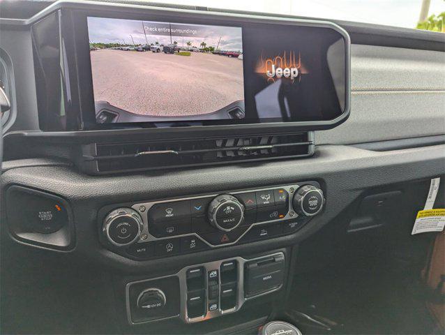 new 2025 Jeep Gladiator car, priced at $43,478