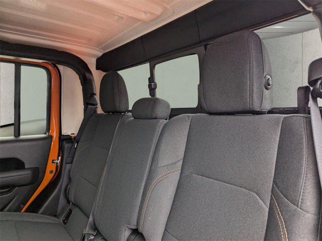 new 2025 Jeep Gladiator car, priced at $43,478