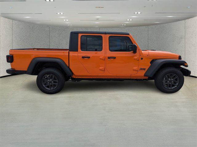 new 2025 Jeep Gladiator car, priced at $43,478
