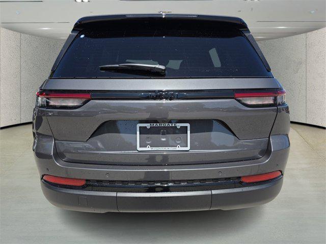new 2025 Jeep Grand Cherokee car, priced at $30,634