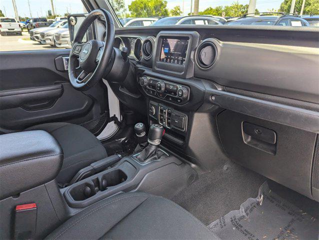used 2021 Jeep Gladiator car, priced at $33,492