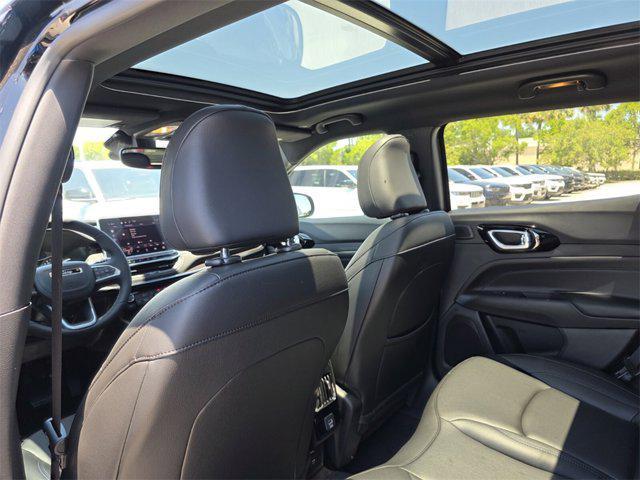new 2025 Jeep Compass car, priced at $31,386