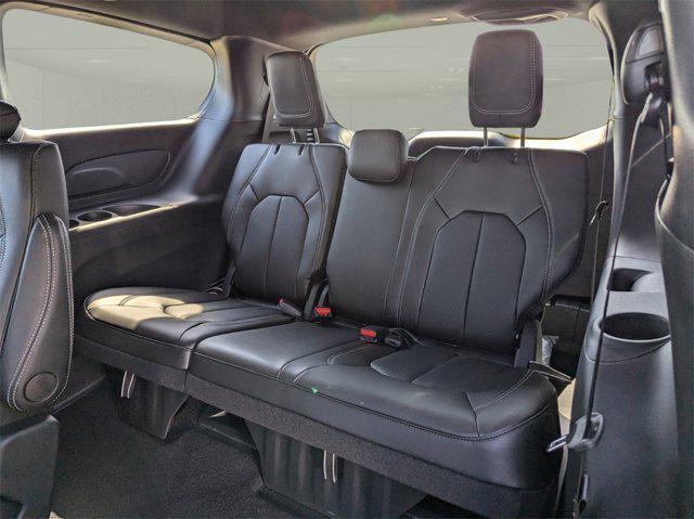 new 2025 Chrysler Pacifica car, priced at $39,700