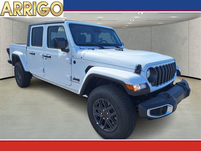 new 2024 Jeep Gladiator car, priced at $37,882