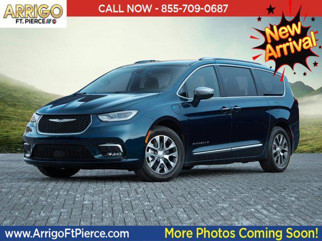 used 2021 Chrysler Pacifica Hybrid car, priced at $25,491