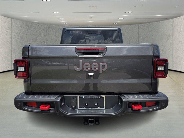 new 2025 Jeep Gladiator car, priced at $45,580