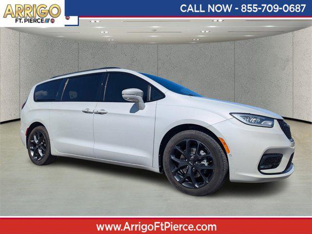 used 2021 Chrysler Pacifica car, priced at $23,752