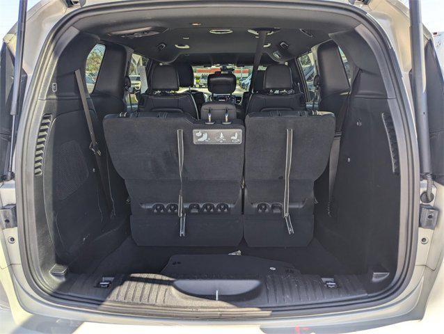 used 2021 Chrysler Pacifica car, priced at $23,752